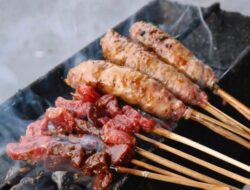 Kuliner Sate Kronyos Solo Yang Kenyal dan Empuk, Ini Harga dan Rasanya