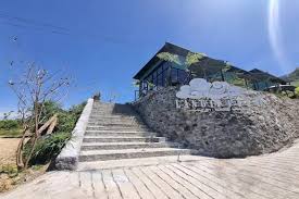 Kafe Langit Pitu view pemandangan alam.