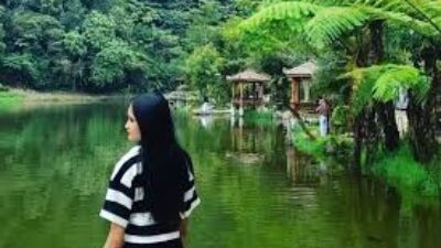 Candi Muncar merupakan pilihan wisata sejarah yang sangat bermanfaat untuk edukasi masyarakat.