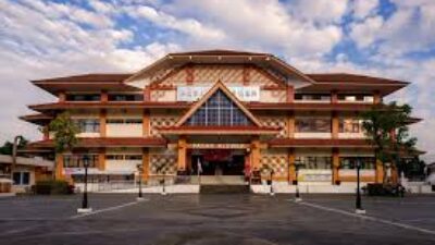 Wisata Pasar Murah Pusat Grosir Batik, Tak Boleh Terlewatkan di Solo