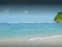 Wisata Pantai Dadapan Wonogiri, Surganya Pasir Putih dan Bak Private Beach