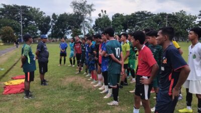 Slawi United saat melakukan seleksi pemain di Lapangan Kambangan beberapa waktu lalu