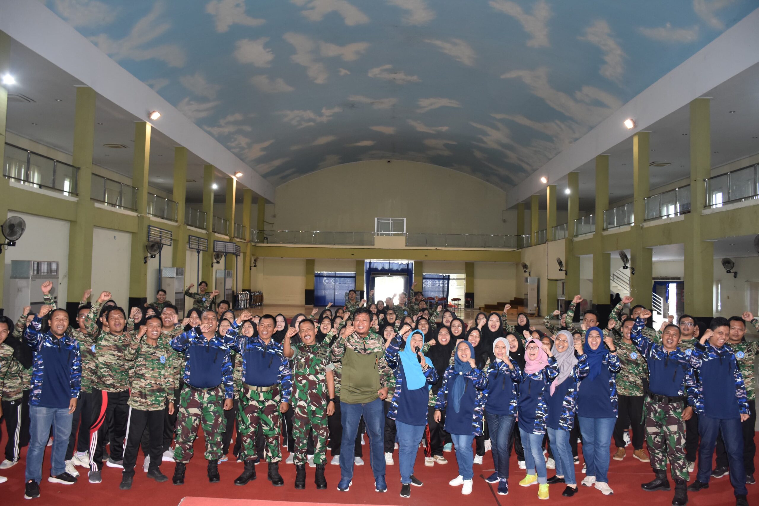 Dr Imam Asmarudin SH MH selaku WR.3 bidang kemahasiswaan dan Dr Sutji Muljani selaku direktur PPG UPS Tegal be