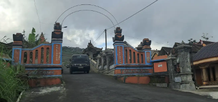 Gerbang Dukuh Londonsari di Cepogo Boyolali