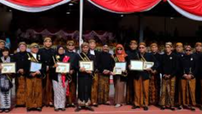 HUT Ke-280 Kota Solo, Pemkot Beri Penghargaan 7 Tokoh Inspiratif