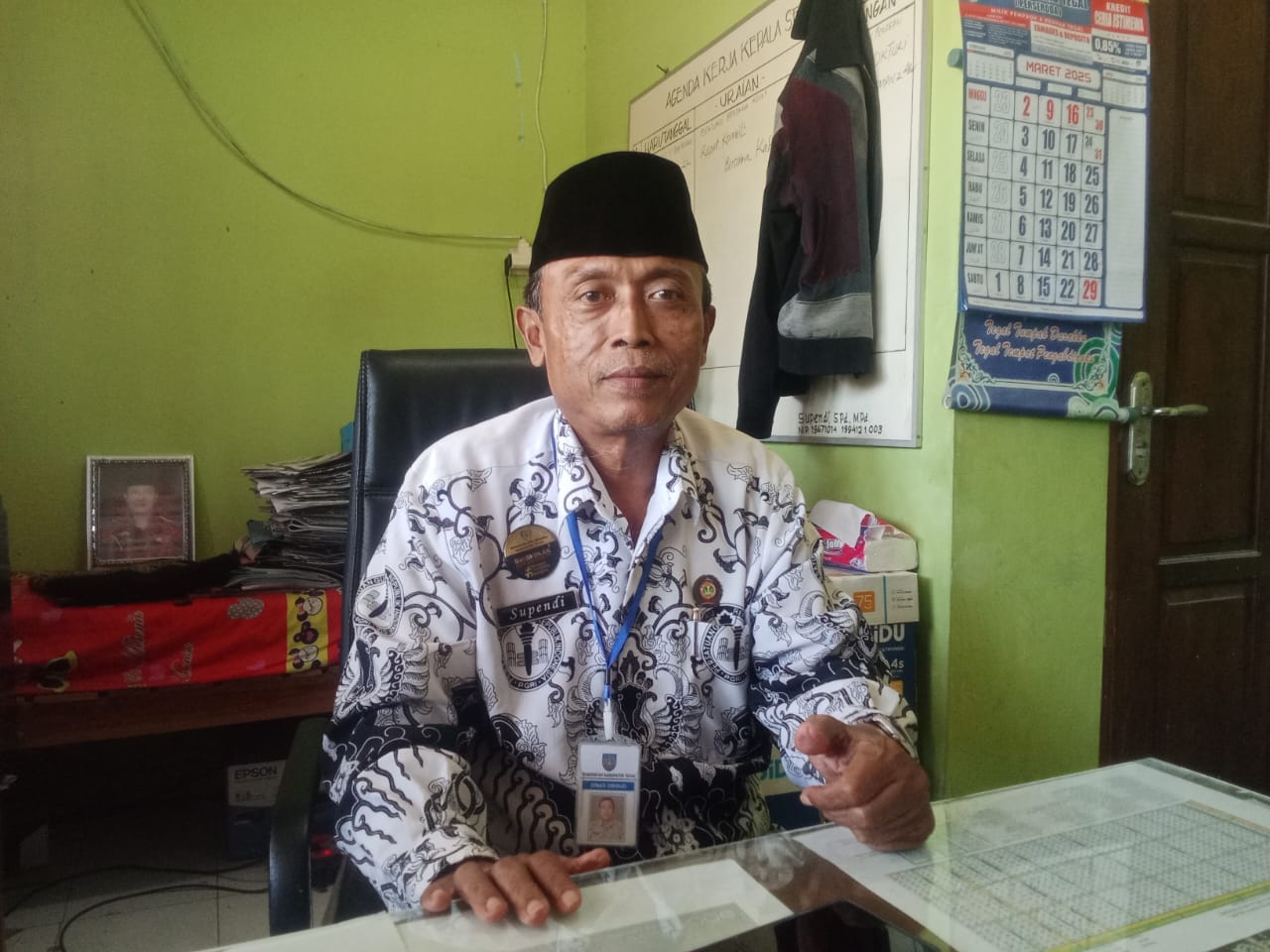 Kepala SMP Negeri 3 Talang