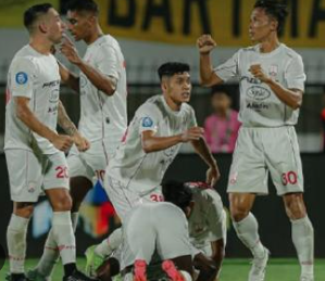 Persis Solo berhasil