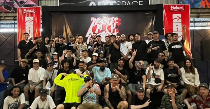 Puluhan seniman grafiti