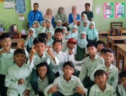 Mahasiswa Universitas BSI Tegal Laksanakan Proyek Pendidikan Kewarganegaraan di MI Luqman Al-Hakim