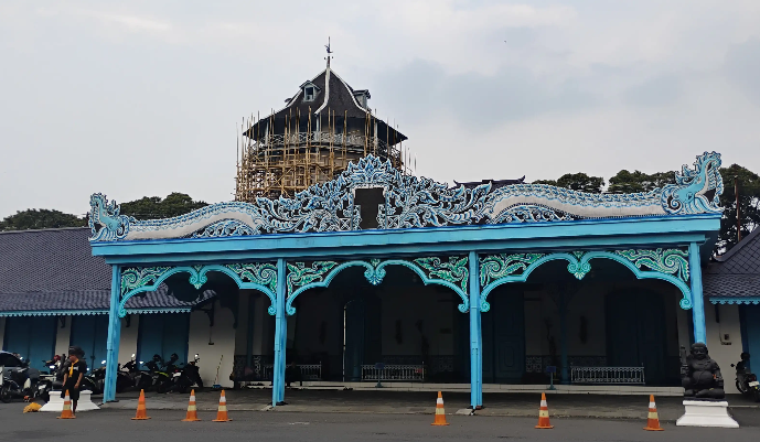 Malam 1 Sura, Proyek Revitalisasi Panggung Sangga Buwana