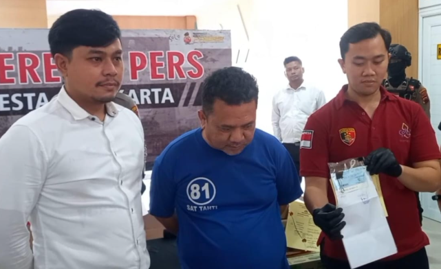 Warga Cibinong Berhasil Menipu Pengusaha Solo