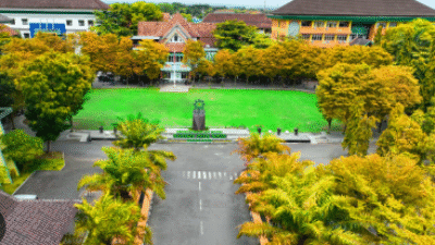 Kampus negeri di Solo menghadirkan suasana