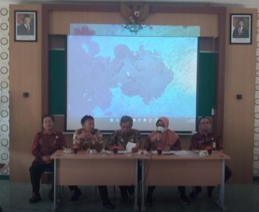 Debu Pabrik Blescon Terbang