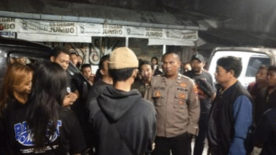 Pertarungan di Angkringan Solo