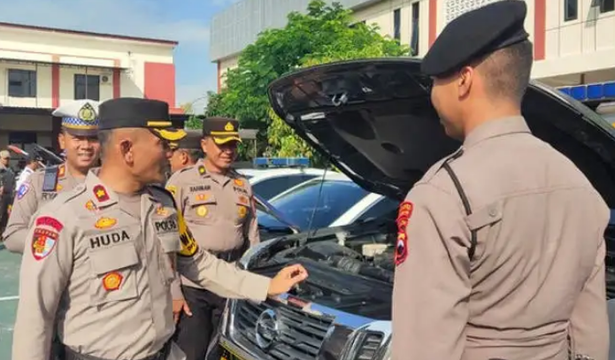 Polres Karanganyar Menggelar Pasukan