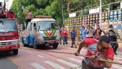 Rayakan HUT RI ke-80, Dishub Solo Selenggarakan Lomba Tarik Mobil Derek 5,5 Ton