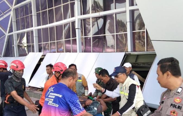 Atap Teras Kantor Pemerintahan Terpadu