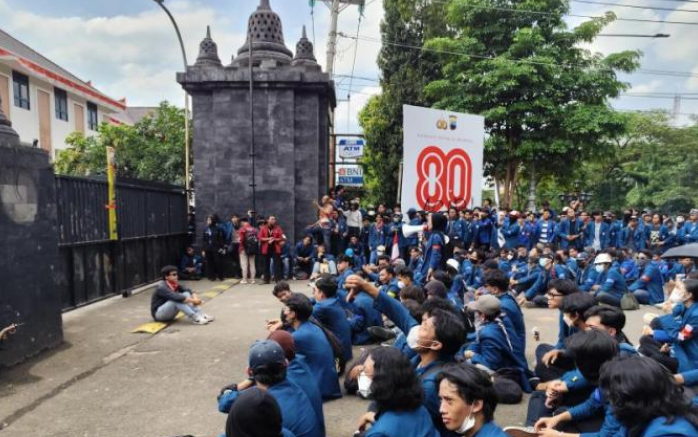 Demo Berakhir Anarkis