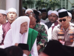 Maulid Akbar Kanzus Sholawat 2025 di Pekalongan Dipadati Ribuan Jemaah, Inilah pesannya
