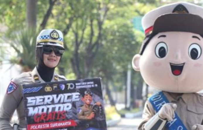 Satlantas Solo Mengatur