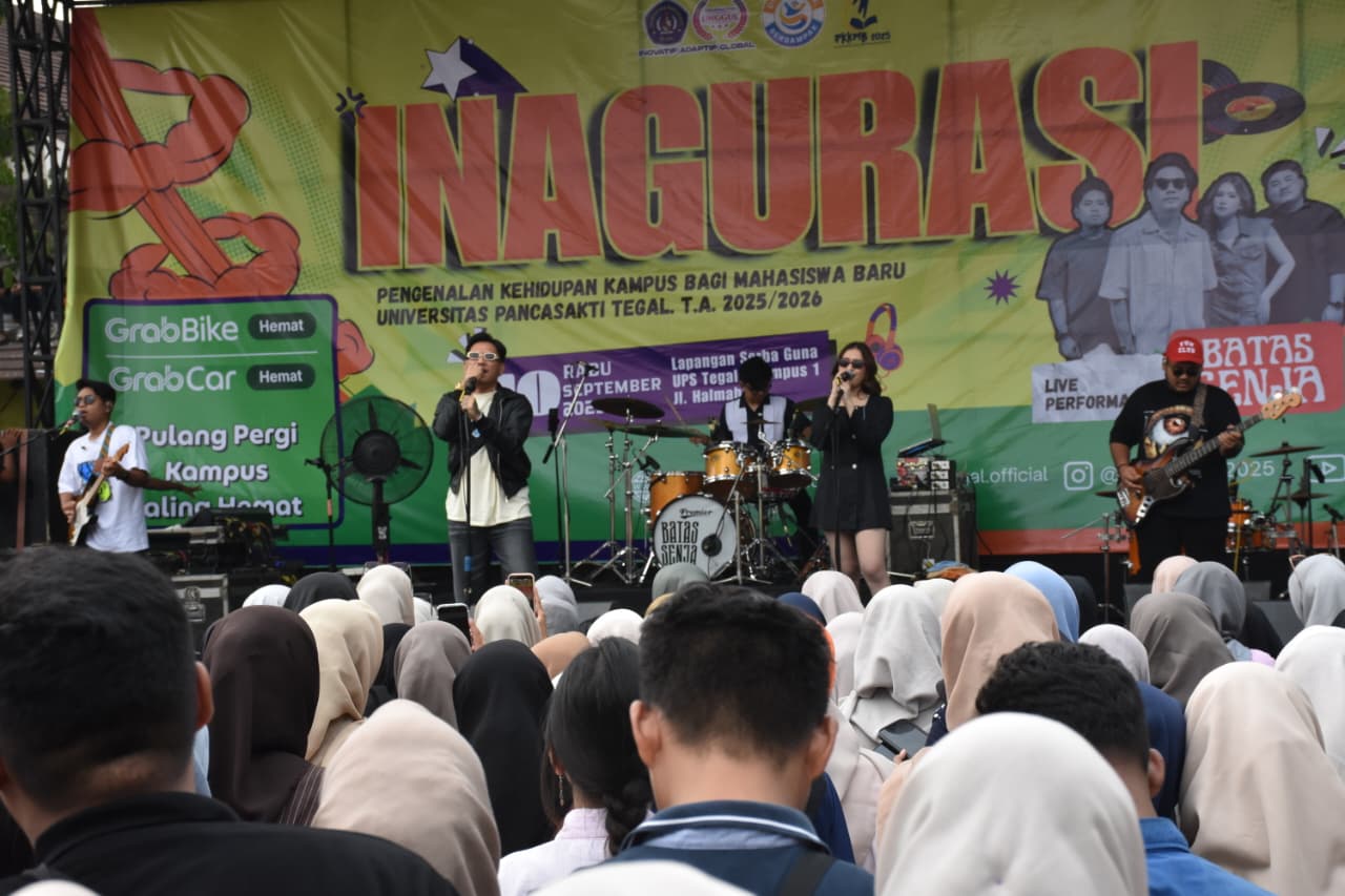 Wow Keren! Batas Senja Ramaikan Puncak