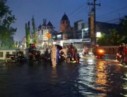 Banjir Terjang Pedurungan Semarang: Warga Mulai Mengungsi