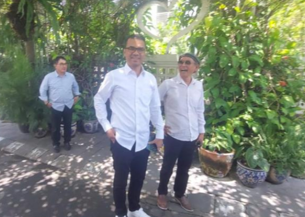 Jokowi Menunjuk Bro Ron dari PSI