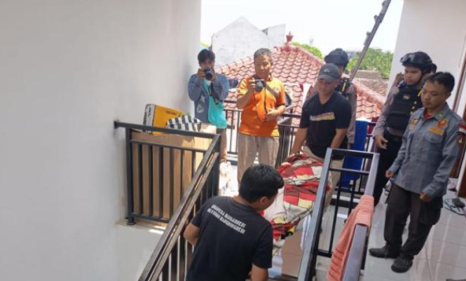 Gadis asal Wonogiri yang sedang PKL