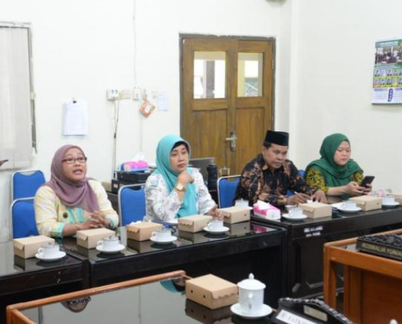 Berjuang Minta Relokasi