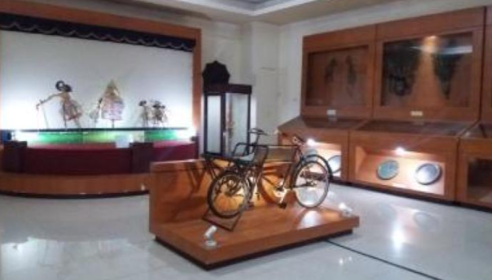 6 Koleksi Museum Ikonik