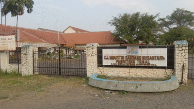 Kebakaran Hebat Melalap Pabrik