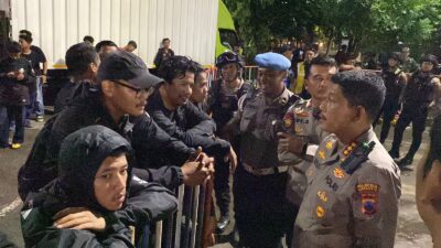 Pengamanan Super Ketat di Laga Persija Jakarta vs PSBS Biak di Solo