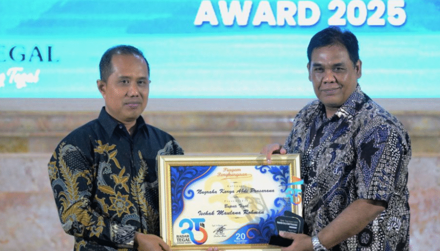 Bupati Tegal Raih Penghargaan