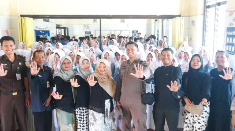 Pelajar SMP Negeri 8 Kota Tegal