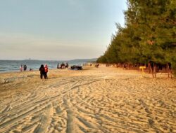 Pemandangan Indah Wisata Rembang Pantai Caruban, Cek Disini!