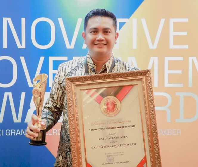 Bupati Klaten Raih Penghargaan