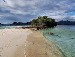 Daftar Wisata Pantai Terindah di Wonogiri 2025,  Pesona Memikat!