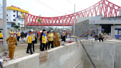 Tinjau Kolam Retensi Joglo