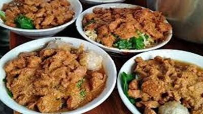 tempat makan mie ayam