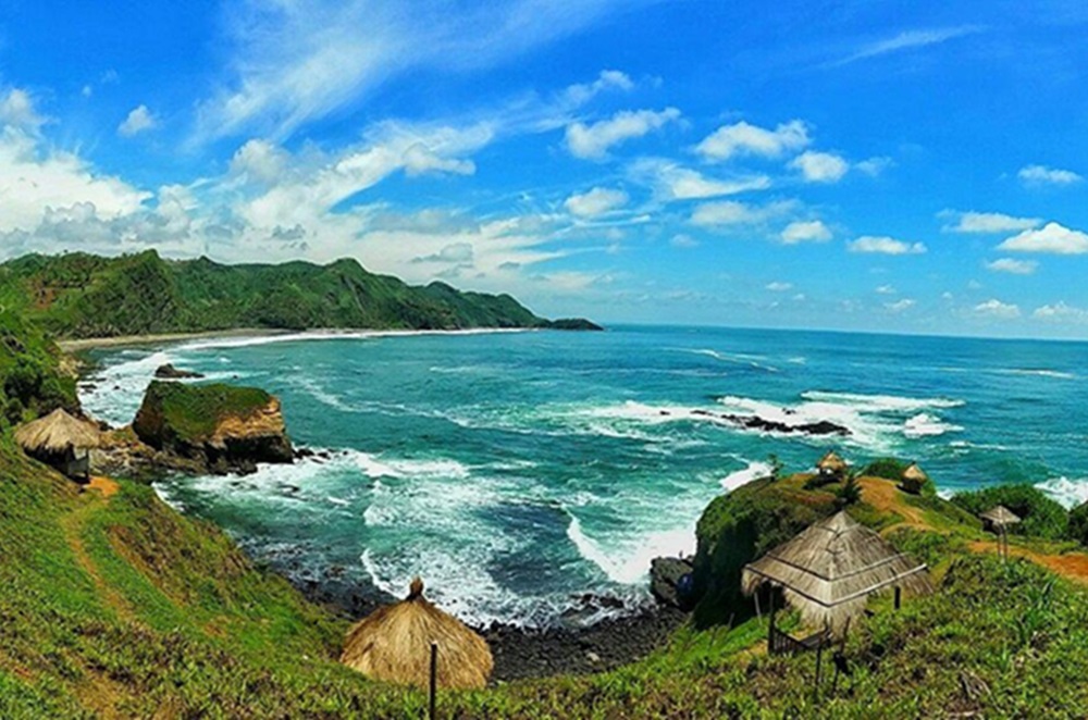 Pantai Menganti, salah satu wisata alam Jawa Tengah