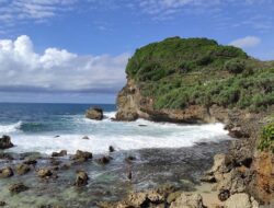 Deretan Pantai Terdekat dari Solo yang Indah dan Mengagumkan