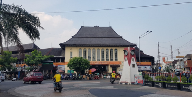 Pilihan Kuliner Hangat di Pasar Gede