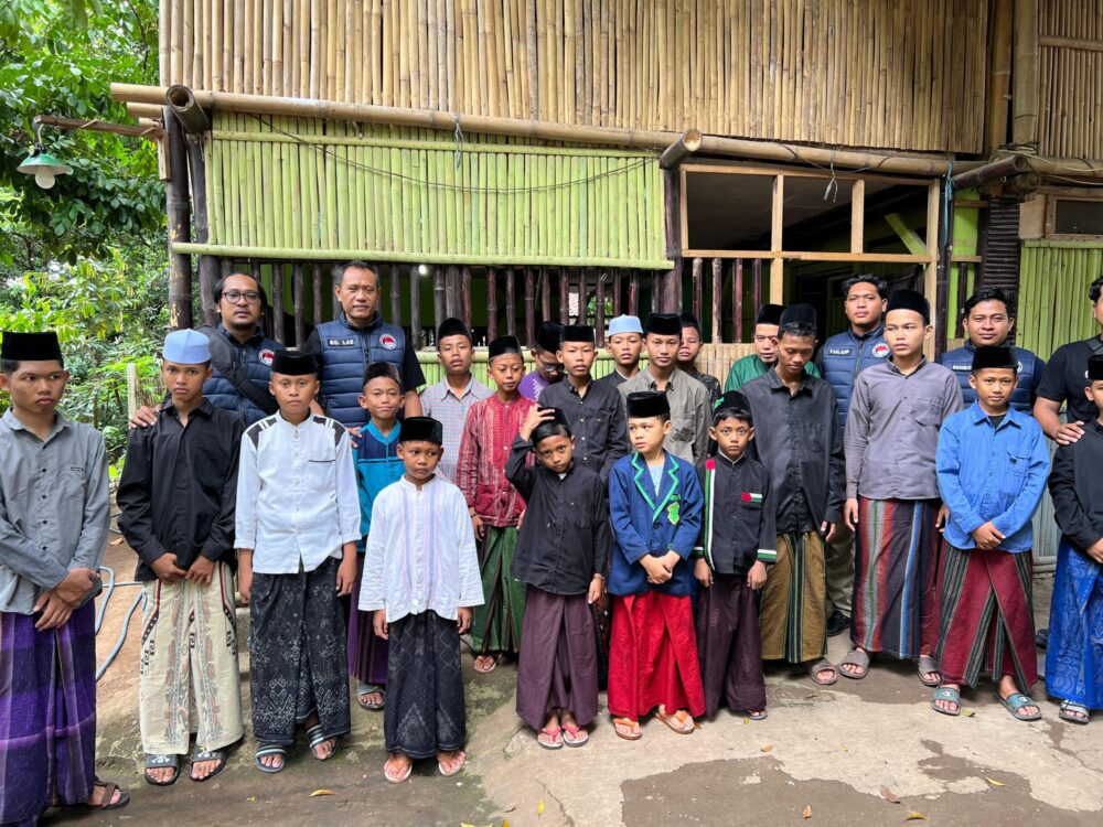 Satresnarkoba Polres Tegal Gelar Bakti Sosial