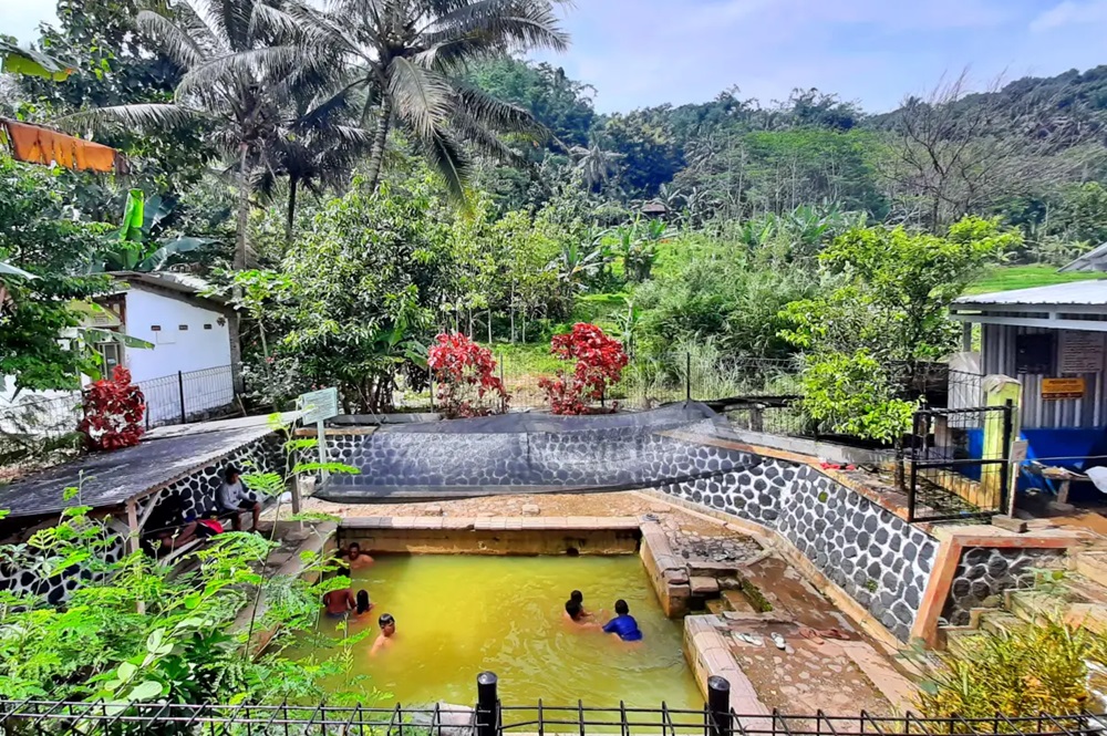Rekomendasi pemandian air panas di Semarang dan sekitarnya