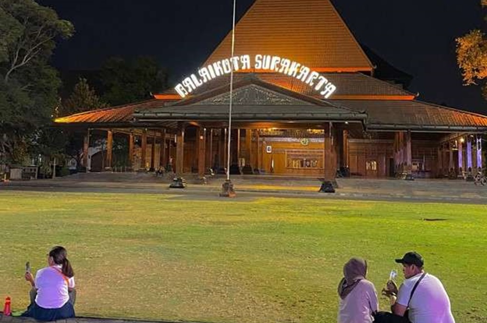 Tempat menarik untuk malam tahun baru di Solo