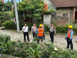 Gerak Cepat Polres Tegal Saat Quick Respon 110, Tangani Warga Tersengat Listrik di Desa Penujah